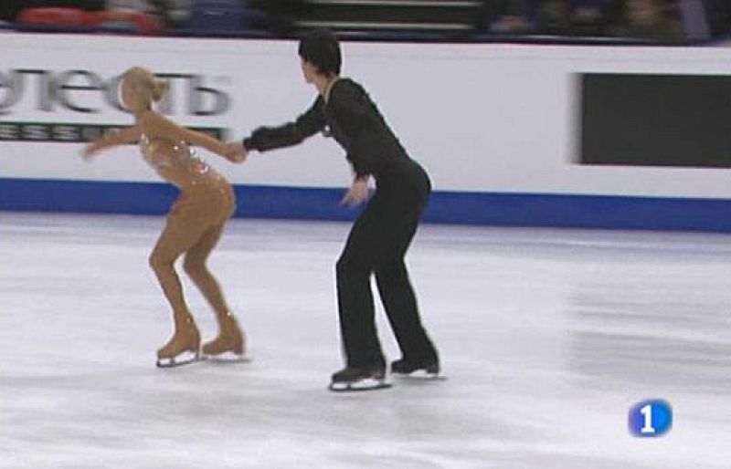 Los europeos de patinaje artístico celebrados en Helsinki están siendo dominados completamente por las parejas rusas. 