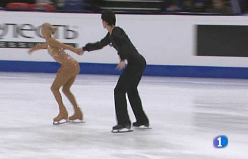 Los europeos de patinaje artístico celebrados en Helsinki están siendo dominados completamente por las parejas rusas.