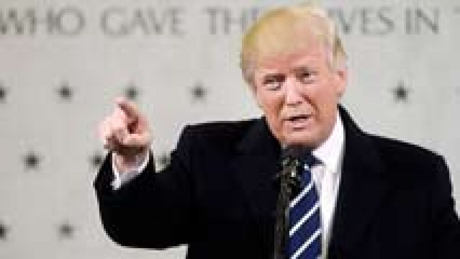 Telediario 1: Trump se reconcilia con la CIA y arremete contra la prensa | RTVE Play