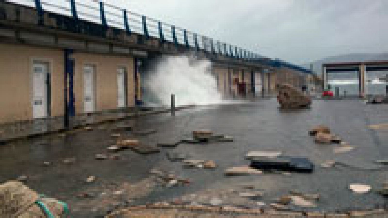 Telediario 1: El temporal de nieve tiende a remitir, pero el de mar y vien | RTVE Play