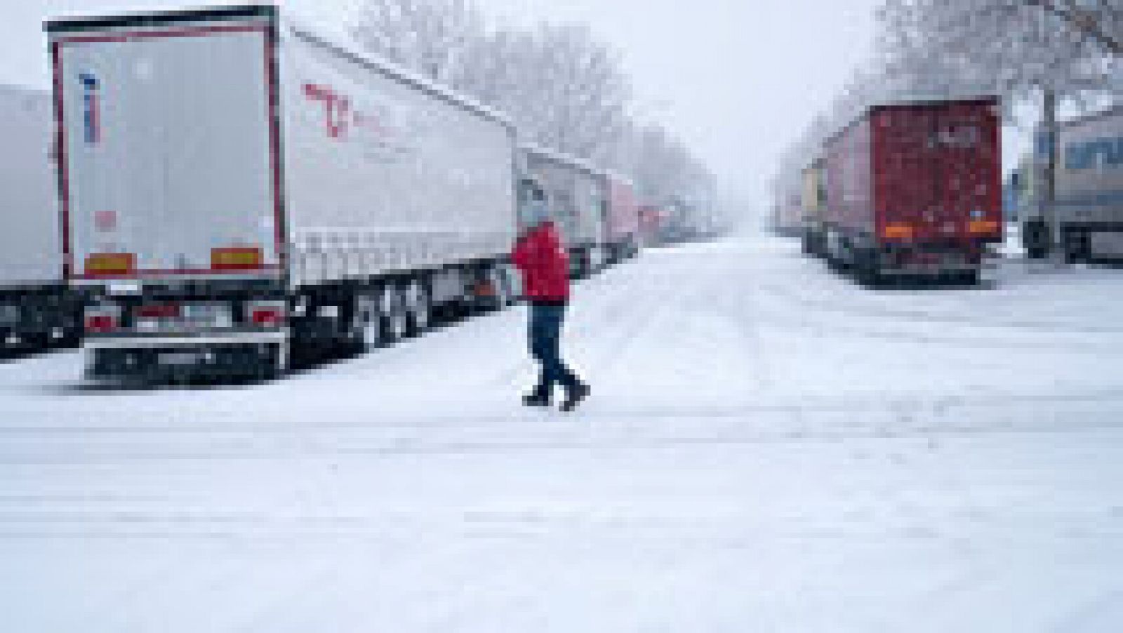 La nieve acumulada sigue creando problemas en Castellón y Teruel