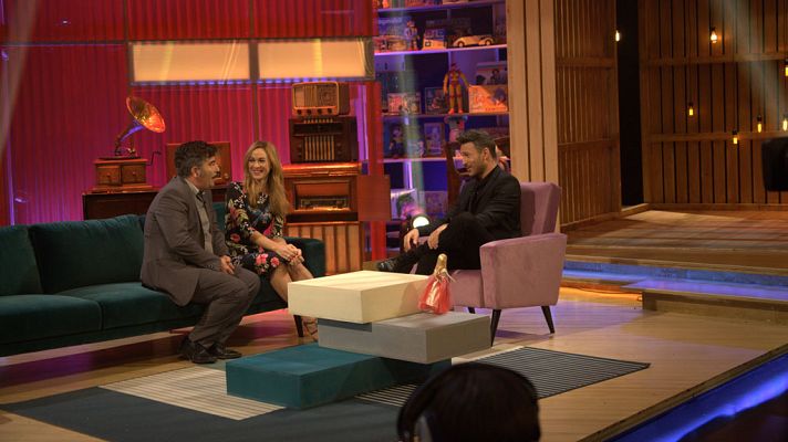 Espinete no existe - Don Naftalino - La familia