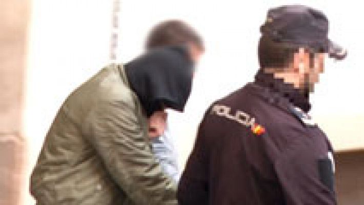 Telediario 1 - Siete jóvenes detenidos por la brutal agresión de una joven en Murcia