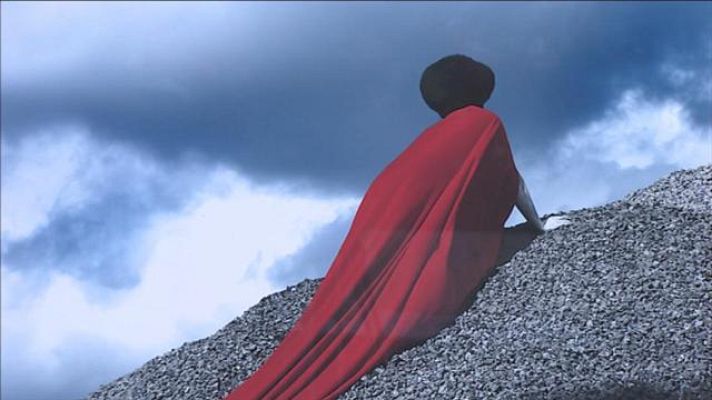  - El Iris de Lucy en Casa Africa