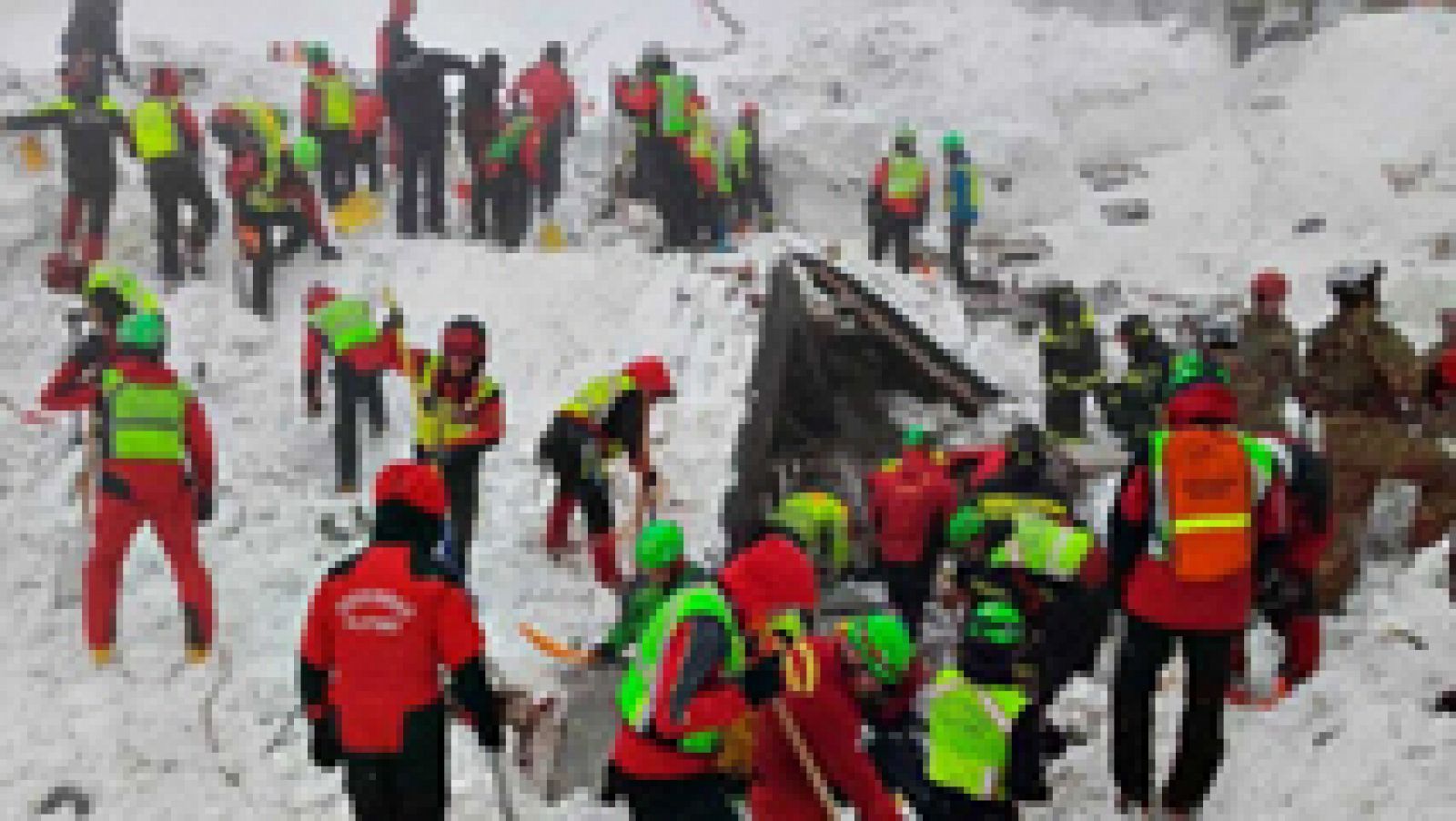 Telediario 1: Asciende a 24 la cifra de muertos en el alud de Italia mientras se agota la esperanza de hallar más supervivientes | RTVE Play