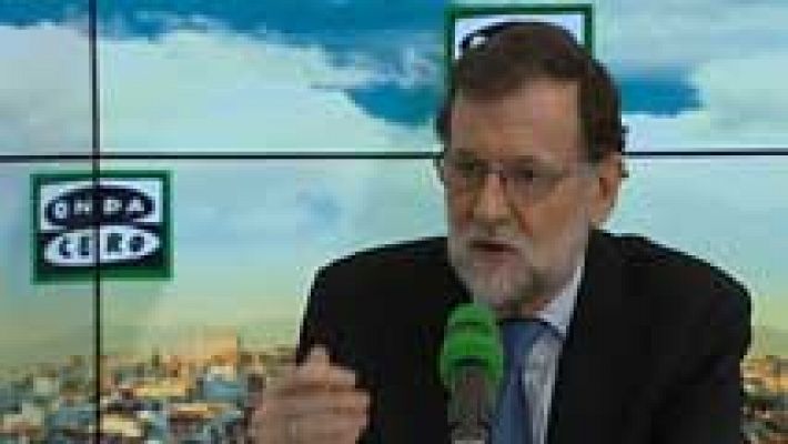 Rajoy no piensa modificar el sistema de tarifas eléctricas y confía en la meteorología