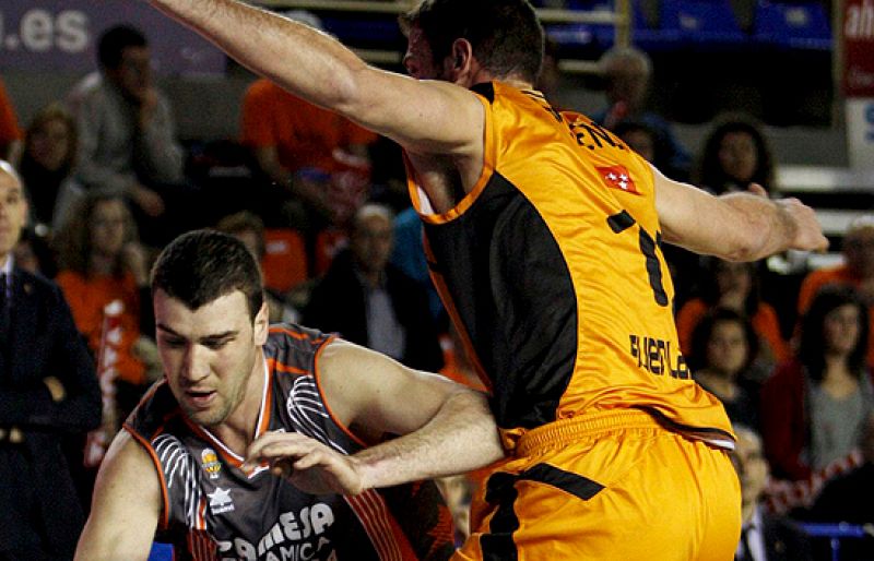 El Alta Gestión Fuenlabrada logró una valiosa victoria en casa frente al Pamesa Valencia (77-64).