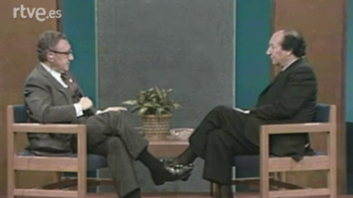 Programas y Concursos en el Archivo de RTVE - Sin fronteras - Entrevista a Henry Kissinger