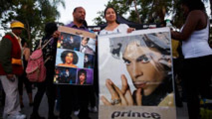 Prince fue el artista que más discos vendió en 2016