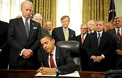 Barack Obama firma una orden para el cierre de la prisión de Guantánamo