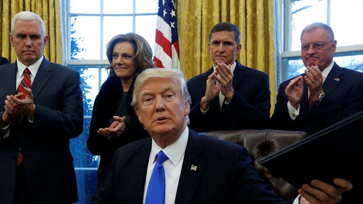  - Trump asegura que su veto "está funcionando bien".