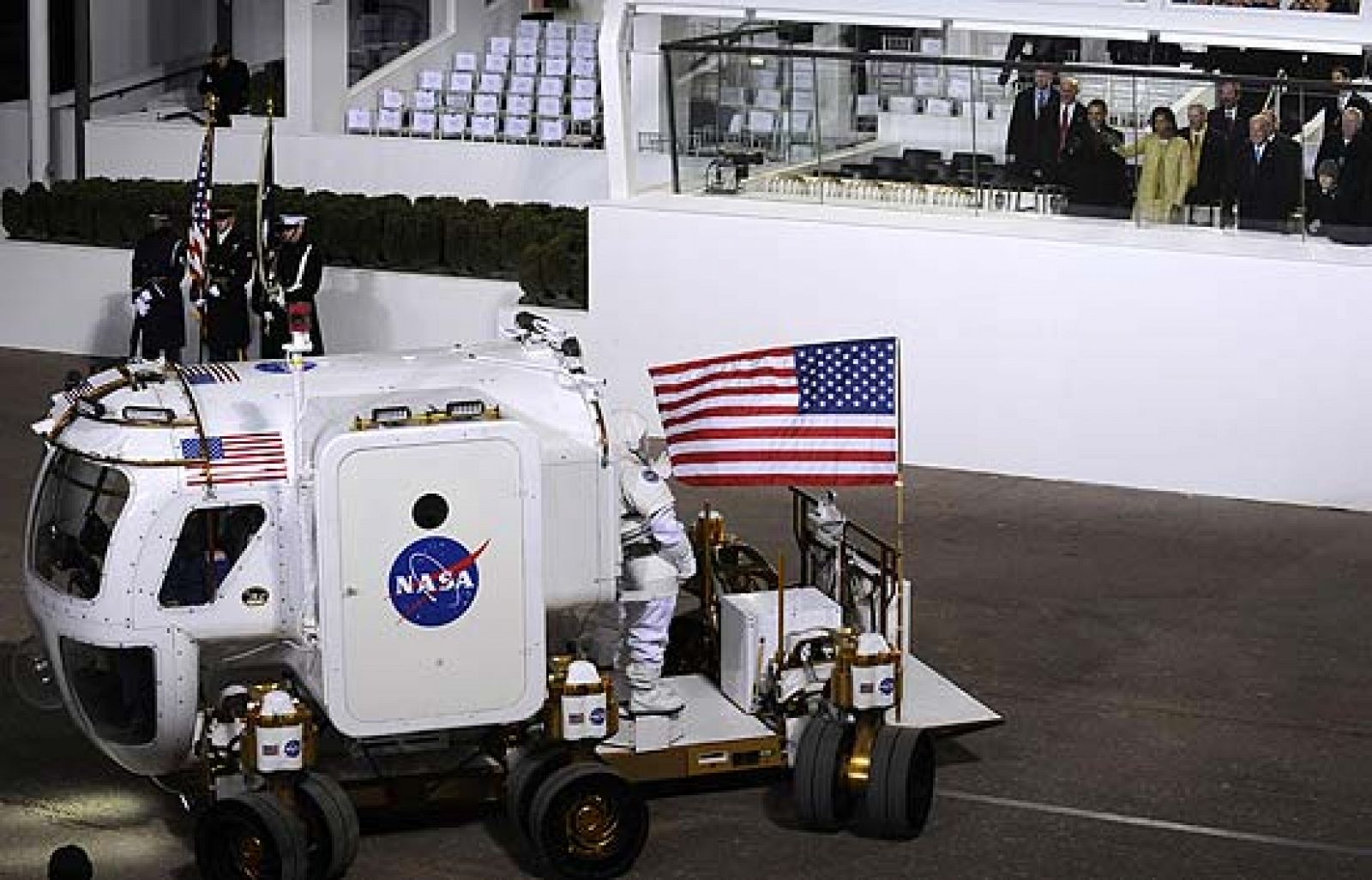 La NASA presenta a Obama su vehículo para que el hombre vuelva a la Luna