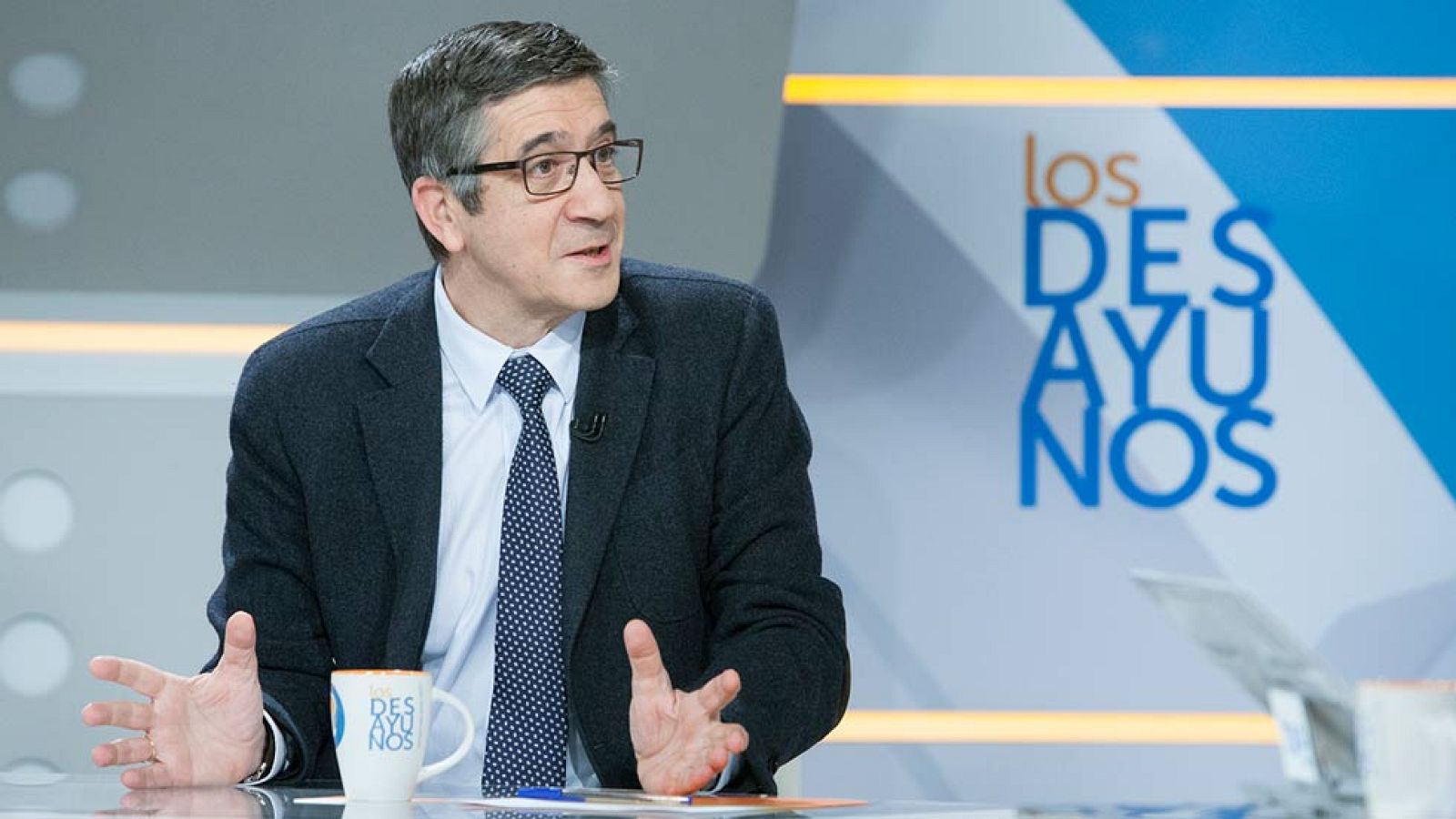 Patxi López vaticina el "desastre" si el debate se centra en enfrentar a "pedristas, patxistas y susanistas" - Los desayunos | Ver