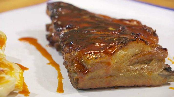 RTVE Cocina - Costillas de cerdo confitadas con salsa barbacoa