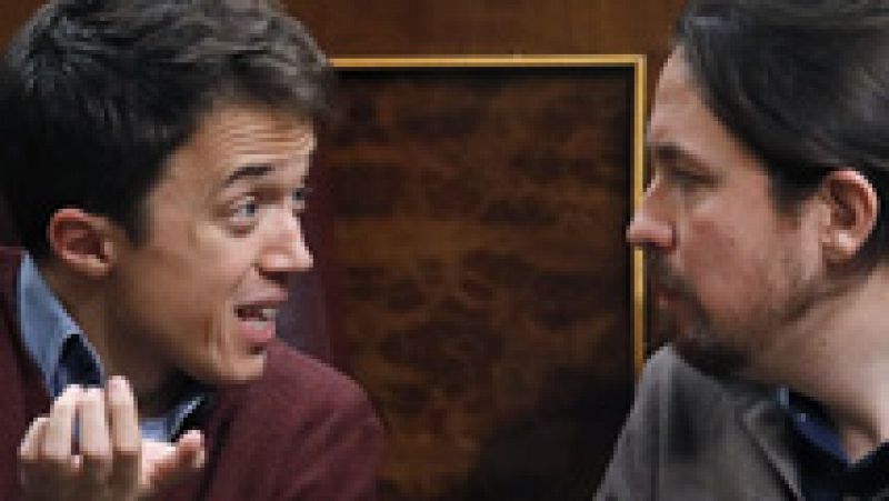 Iglesias y Errejón escenifican sus diferencias en el Congreso de los Diputados