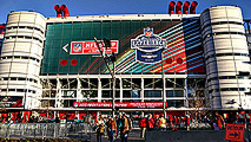 En Estados Unidos ha empezado el mayor espectáculo del deporte americano, la superbowl, que enfrentará a los New England Patriots y los Atlanta Falcons.