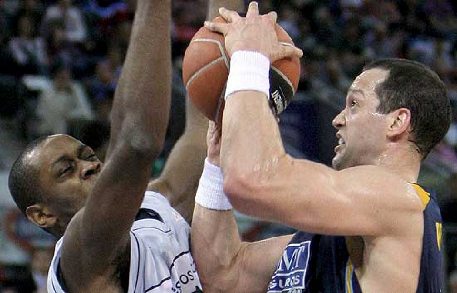 Estudiantes 70-82 DKV Joventut