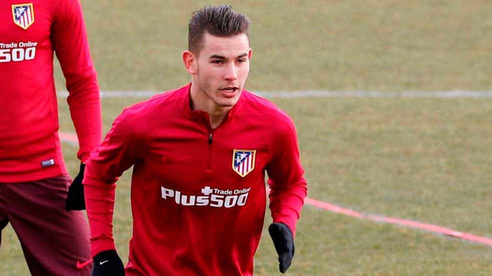 Lucas Hernández, jugador del Atlético de Madrid, detenido por presunto maltrato a su pareja | Ver