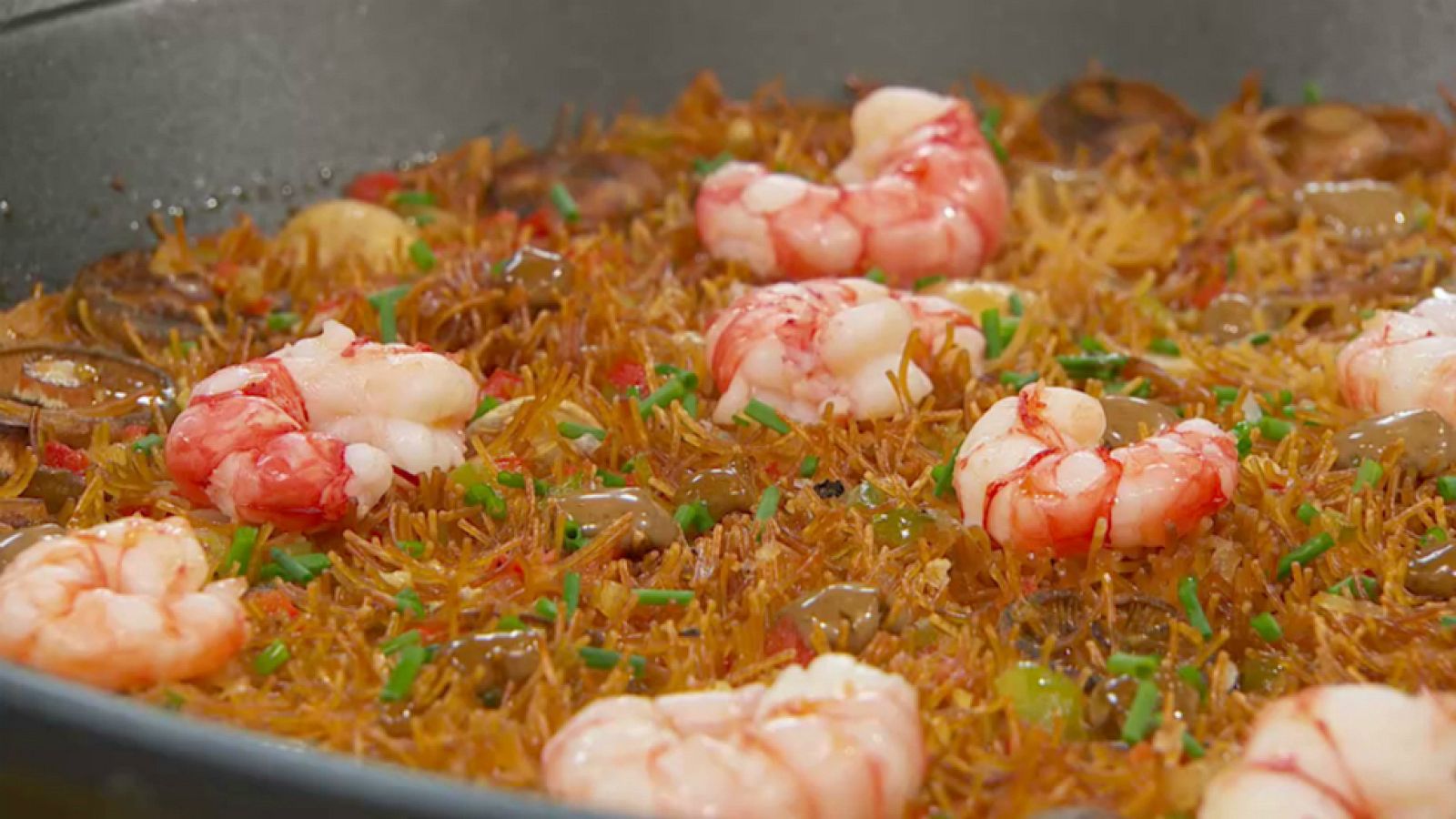 Torres en la cocina - Fideuá de setas y gambas