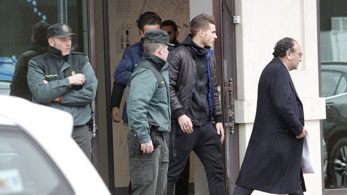 Telediario 1 - Lucas Hernández, del Atlético de Madrid, en libertad con cargos por presuntos malos tratos