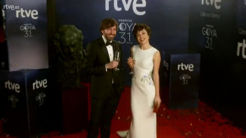 Goyas Golfos 2017 - Anna Castillo en la C�mara Glamur