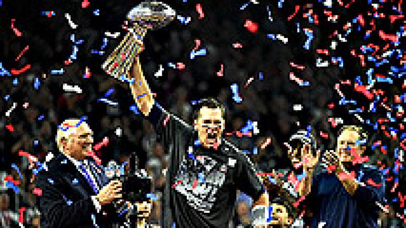 Los New England Patriots se han hecho con su quinto título de campeones de la Super Bowl tras un encuentro para la épica en el que han vencido en la prórroga a los Atlanta Falcons (34-28) tras remontar hasta 25 puntos.