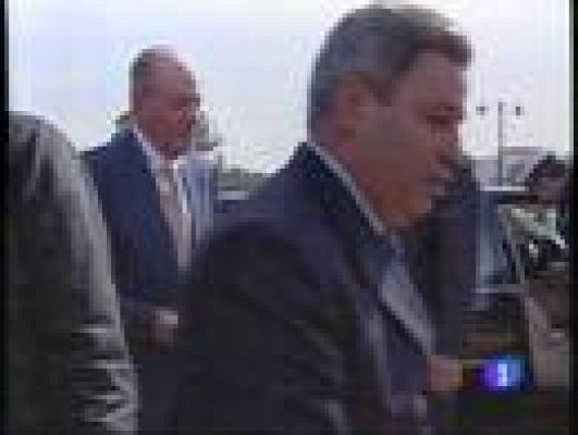  - Gadafi recibe al Rey en Libia