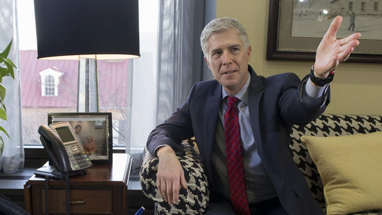 El candidato de Trump para el Tribunal Supremo califica de desmoralizantes las críticas a los jueces del presidente