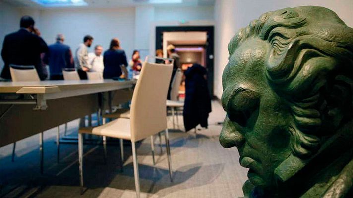 Telediario 1 - Un técnico de montaje confiesa ser el ladrón de las joyas robadas en los Goya