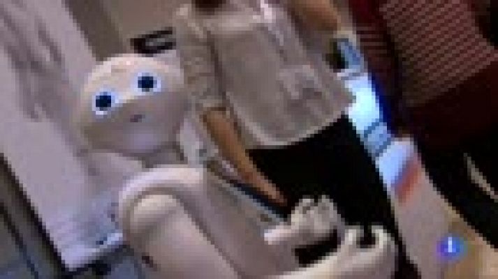 Telediario 1 - Dependientes cibernéticos para las tiendas del futuro