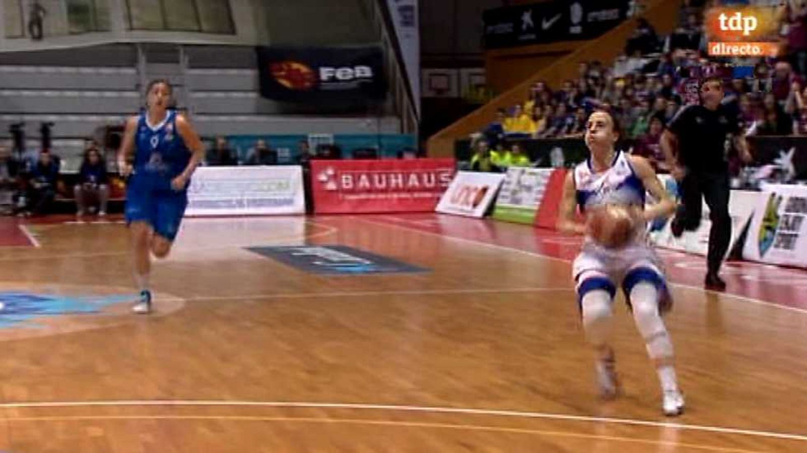 Baloncesto - Copa S.M.La Reina 2ª Semifinal desde Girona - ver ahora