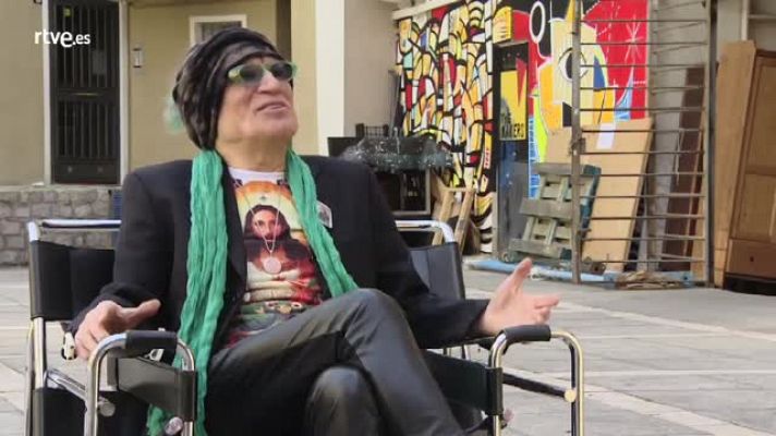 Crónicas - Oro por los suelos. Paco Clavel, artista