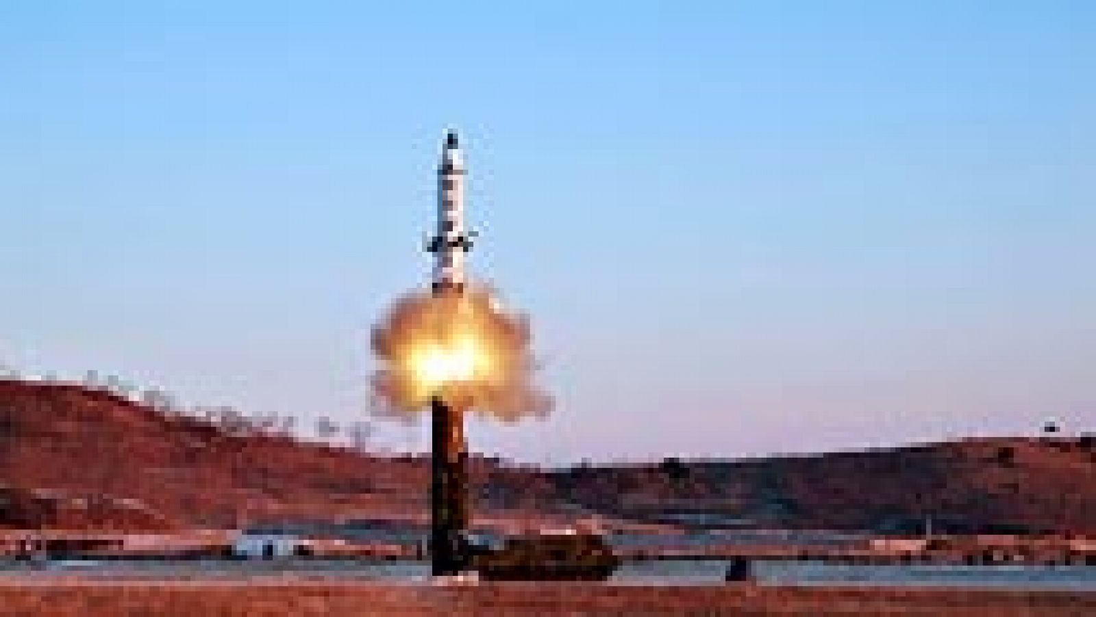 Telediario 1: Corea del Norte lanza un misil de medio alcance al Mar de Japón | RTVE Play