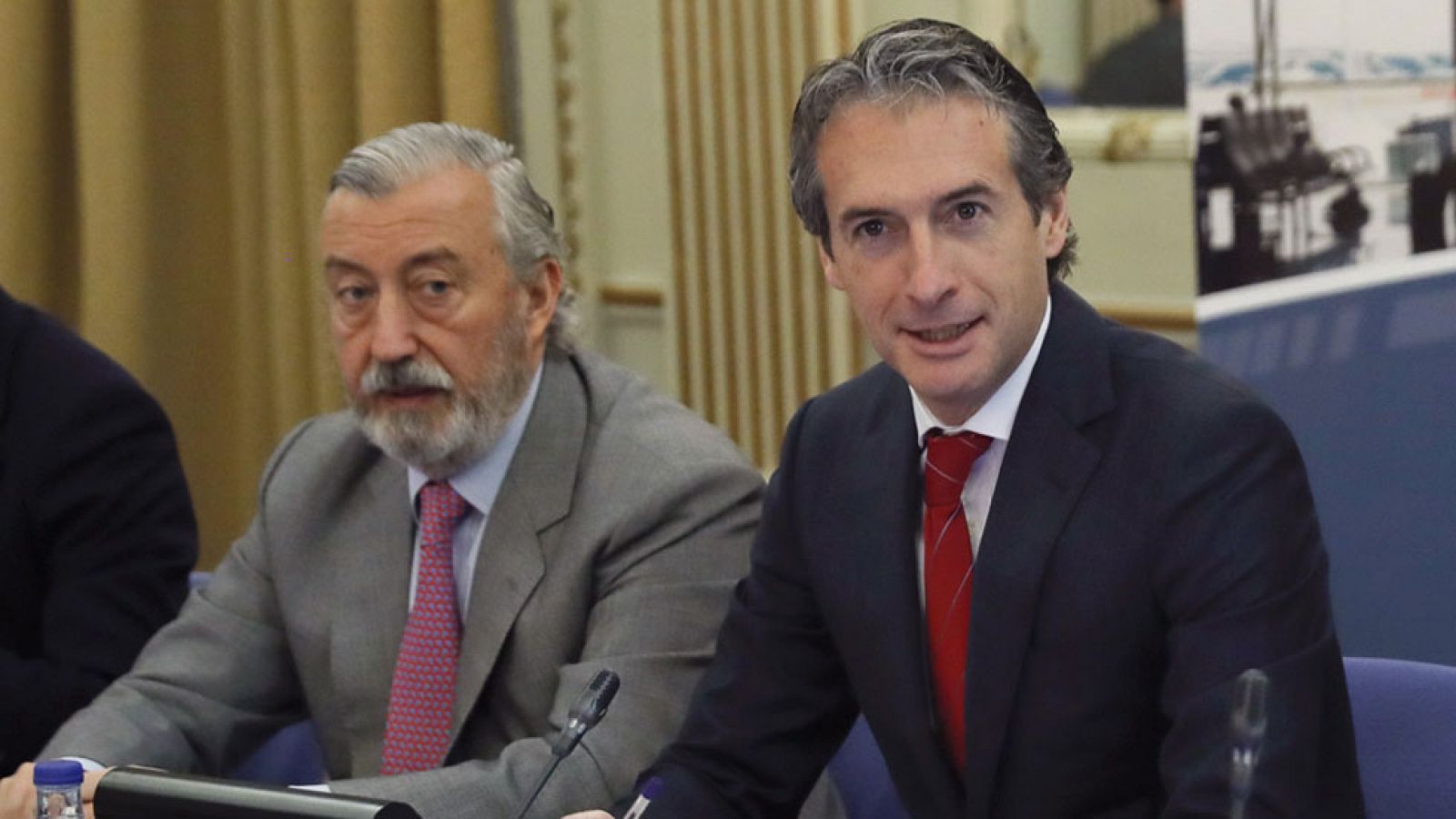 Fomento abre la puerta a acuerdos entre estibadores y empresas una vez liberalizado el sector