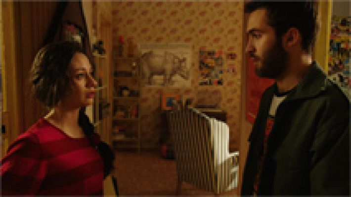 Cuéntame cómo pasó - Karina le da una inesperada noticia a Carlos