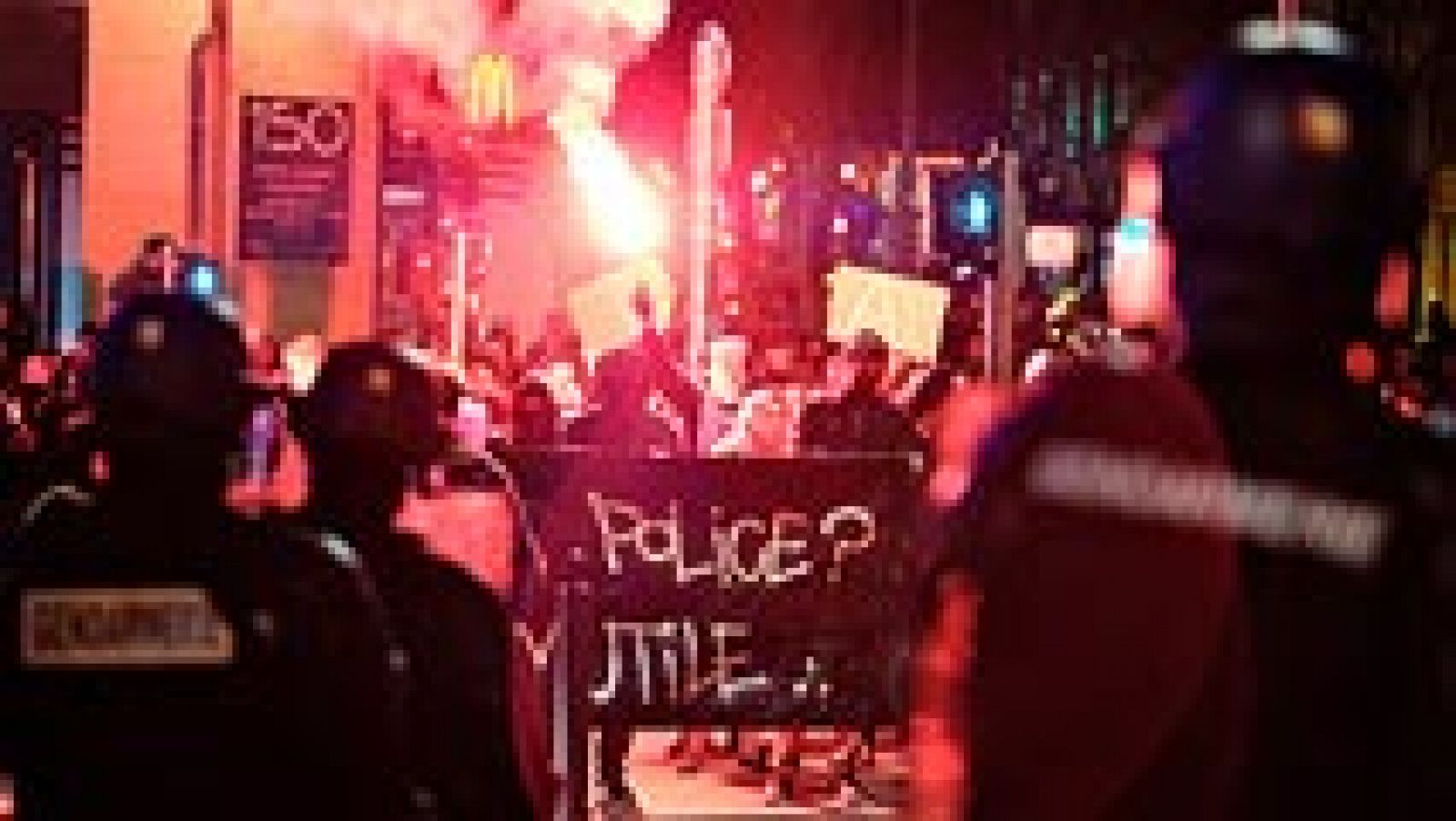 Telediario 1: Los disturbios al norte de París se recrudecen tras los abusos policiales a un joven de 22 años | RTVE Play