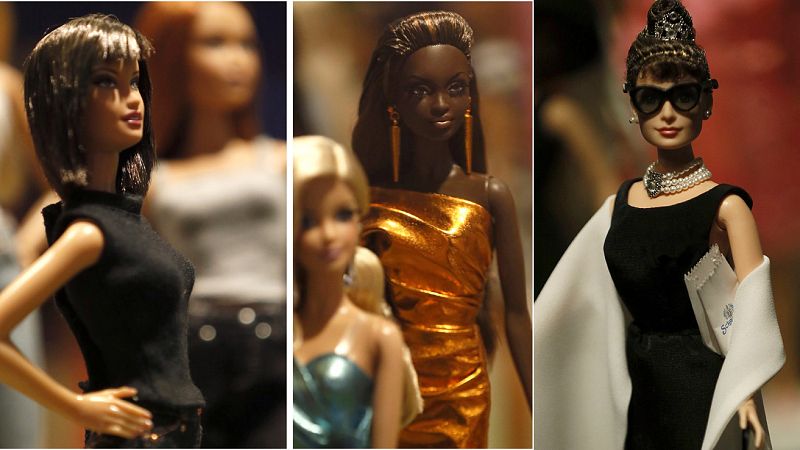 La Barbie se pone sus mejores galas para la exposición 'Barbie, más allá de la muñeca'