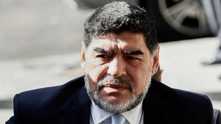 Telediario 1 - La Policía acude al hotel de Maradona tras una fuerte discusión con su pareja