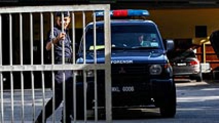 Telediario 1 - Malasia confirma la identidad del hermano de Kim Jong-un