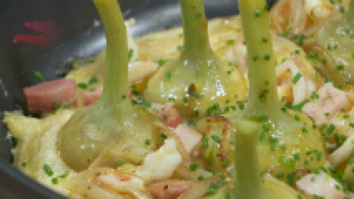 RTVE Cocina - Tortilla de alcachofas y langostinos