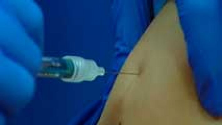 Telediario 1 - Una vacuna contra la malaria logra Por primera vez, el cien por cien de inmunidad