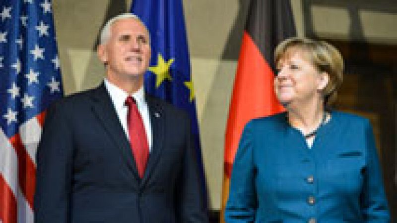 Mike Pence pide a Europa gastar más en defensa