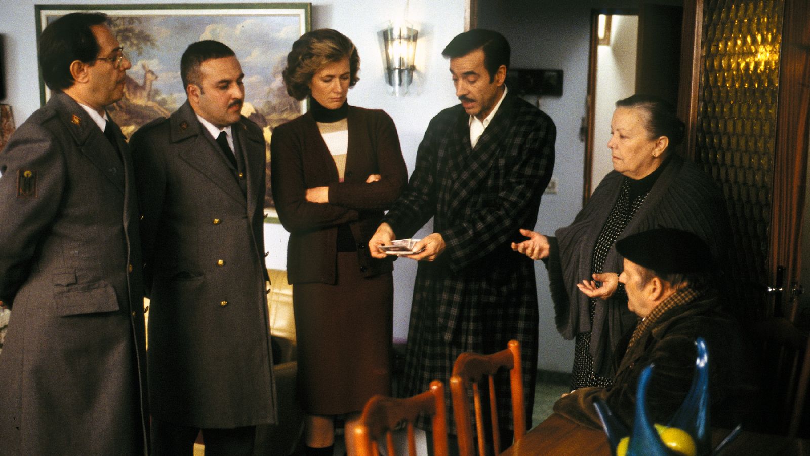 Cuéntame cómo pasó - T1 - Episodio 15: Pretérito imperfecto - Ver ahora