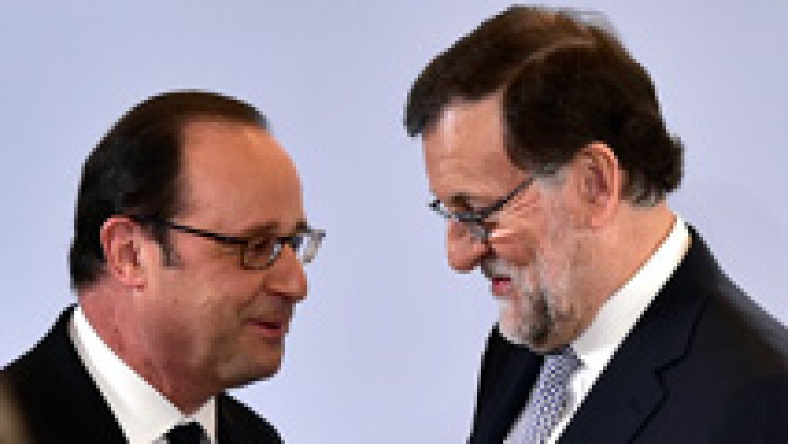 Telediario 1: Hollande invita a Rajoy a una cumbre en Versalles con Alemania e Italia | RTVE Play