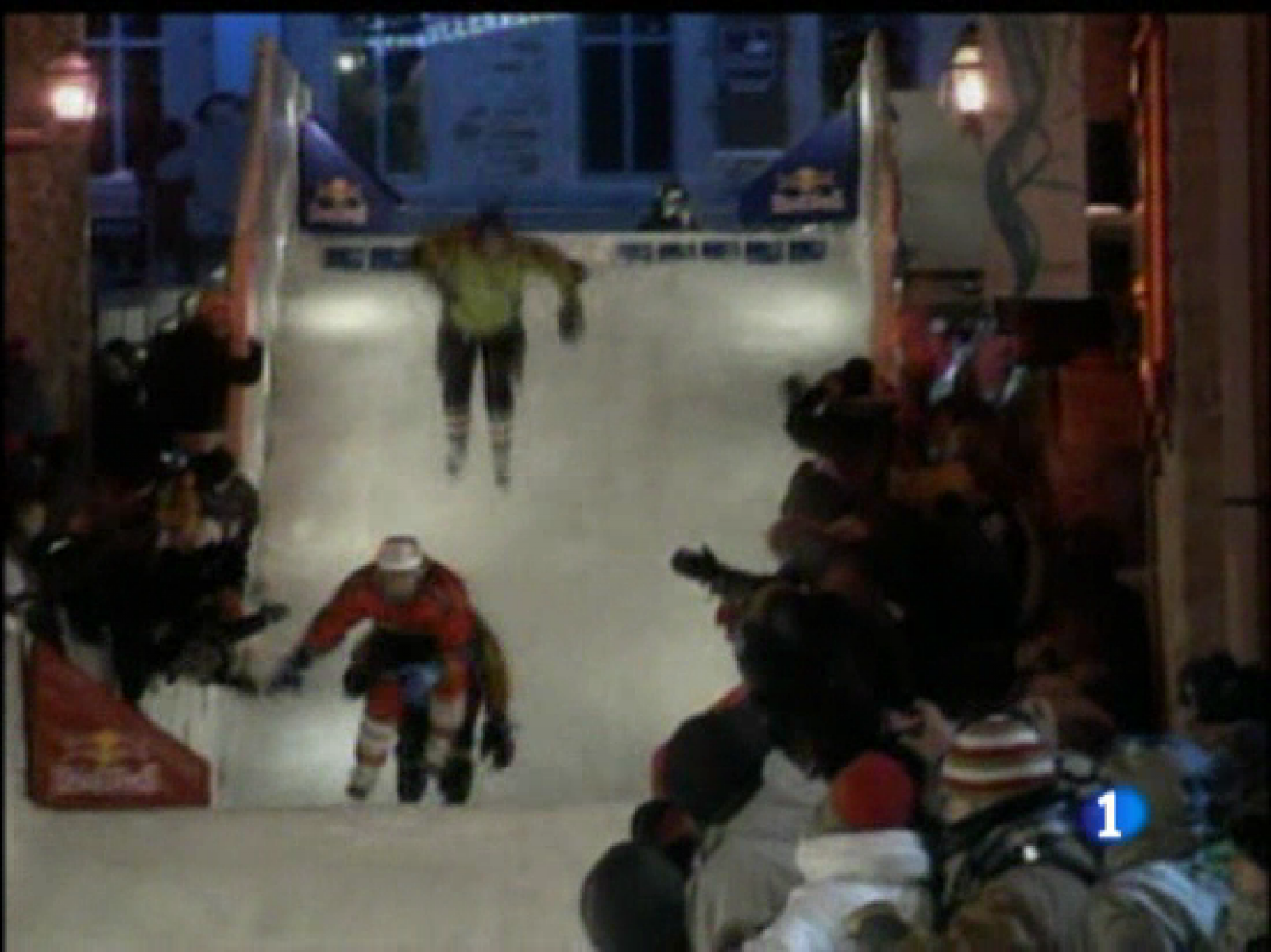 Competición de Ice Cross celebrada en Quebec (Canadá) en la que los participantes patinan sobre hielo en un tubo alcanzando velocidades de vértigo.