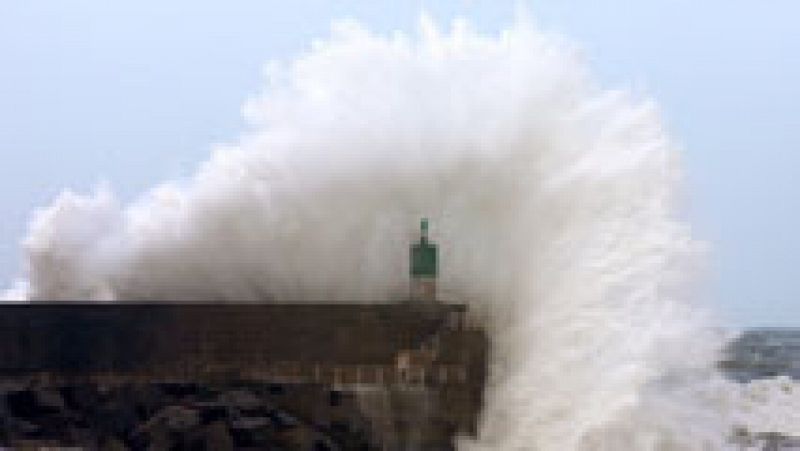 El viento y el oleaje tendrán en riesgo o riesgo  importante al litoral de Andalucía, Ceuta y Melilla
