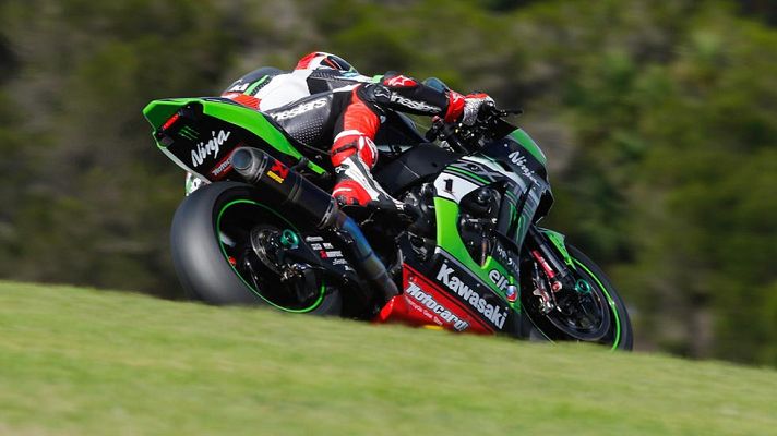  - Jonathan Rea marca el ritmo, perseguido de cerca por Marco Melandri