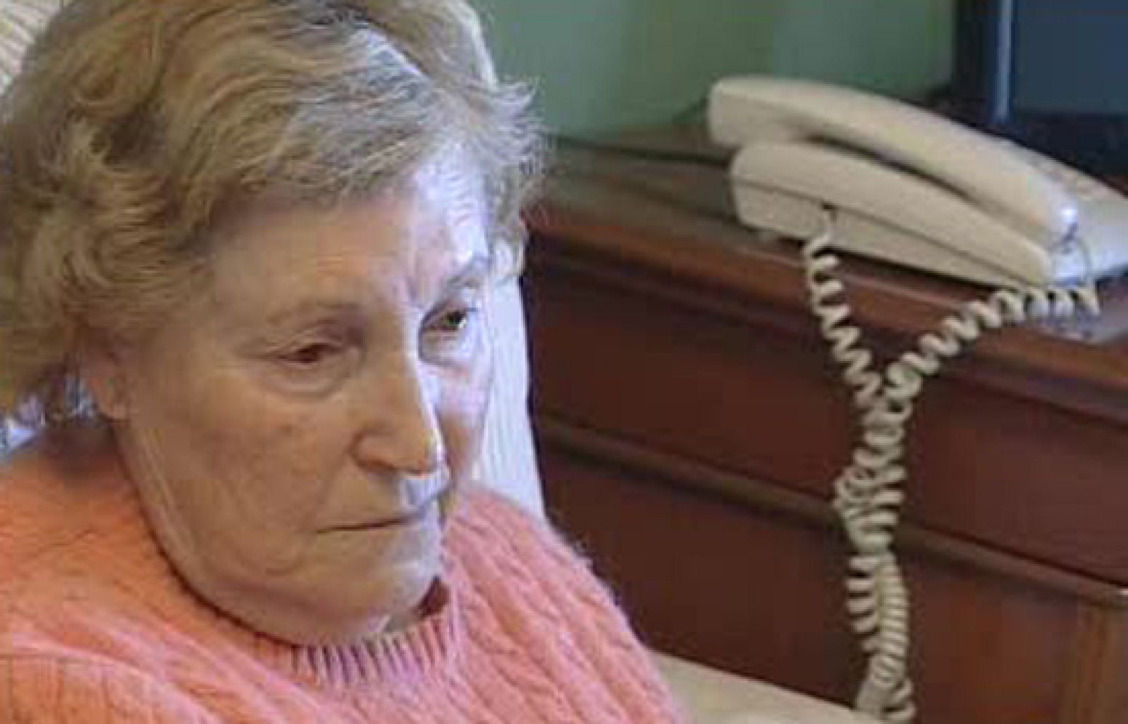 Se llama Marta del Castillo y su familia no tiene noticias de ella desde la noche del sábado. Salió con unos amigos y no regresó a casa.  