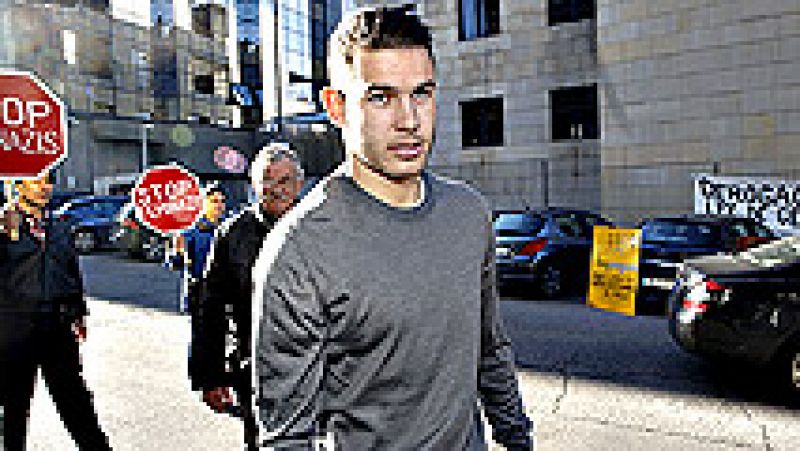 El futbolista del Atlético de Madrid Lucas Hernández y su ya  pareja se han sentado esta mañana en el banquillo de los juzgados de  Violencia sobre la Mujer por el episodio que protagonizaron la  madrugada del pasado 3 de febrero, admitiendo ante el 