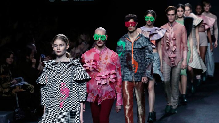 Telediario 1 - Turno de los jóvenes diseñadores en la Madrid Fashion Week